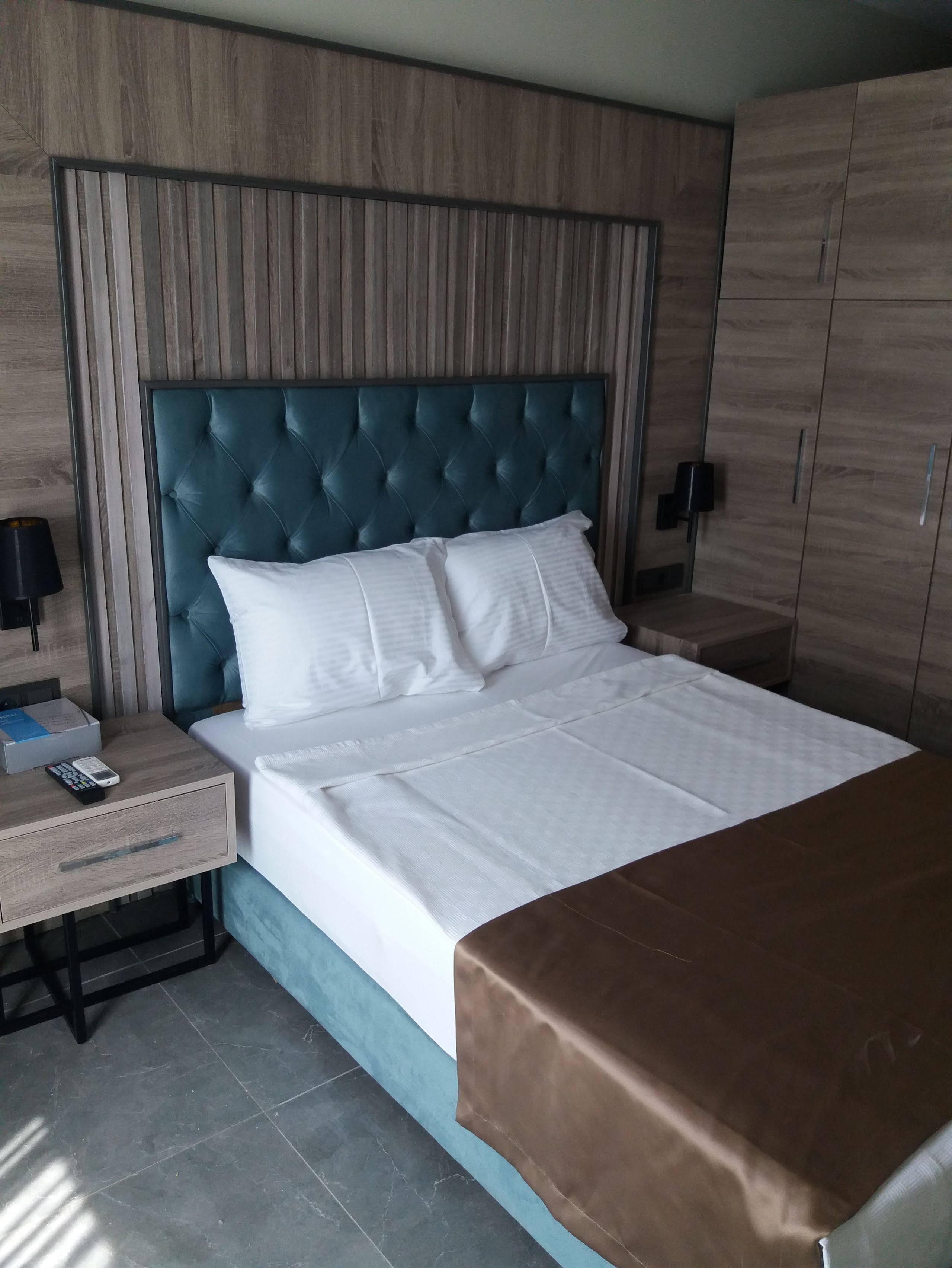 Rodinn Park Hotel Анталья Экстерьер фото